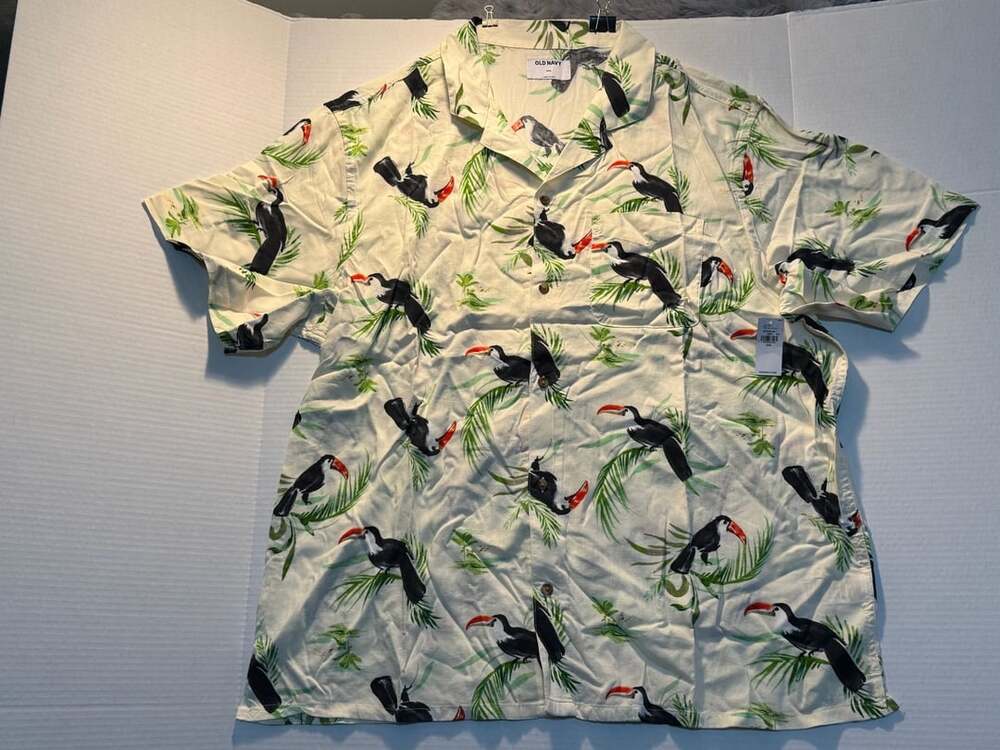 Old Navy Toucan Hawaiian Shirt Size XXL Camp Collar